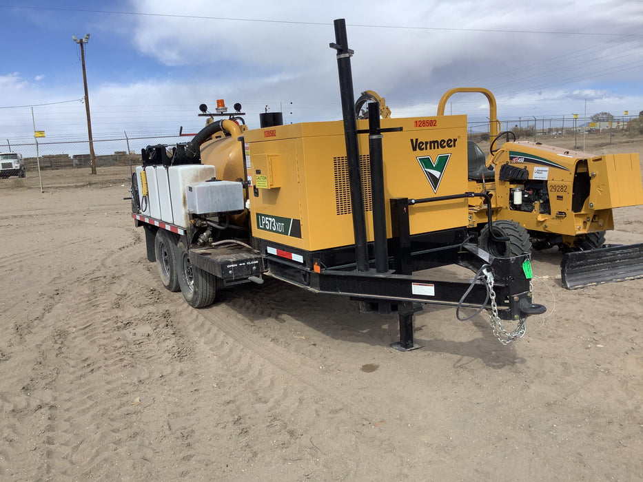2020 Vac-Tron LP573XDT Tier 4 Kohler Diesel Engine, 500 Gallon Debris Tank w/ Hydraulic Tilt, two (2) 100 Gallon Water Tanks, Low Profile Torsion Axles (12,000 GVWR), Manual Jack Trailer