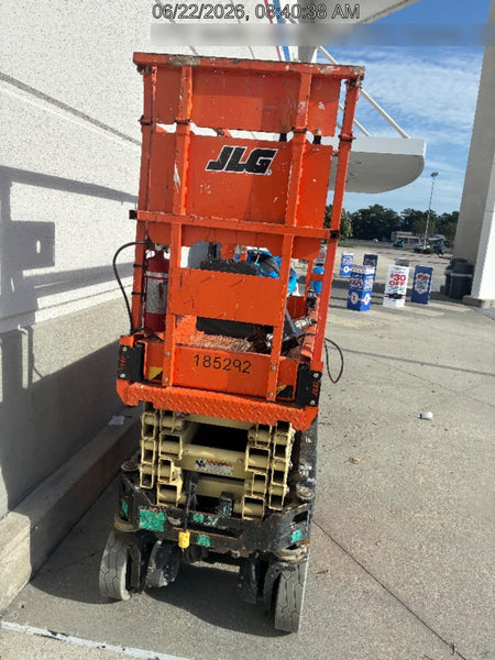 2021 JLG ES1932