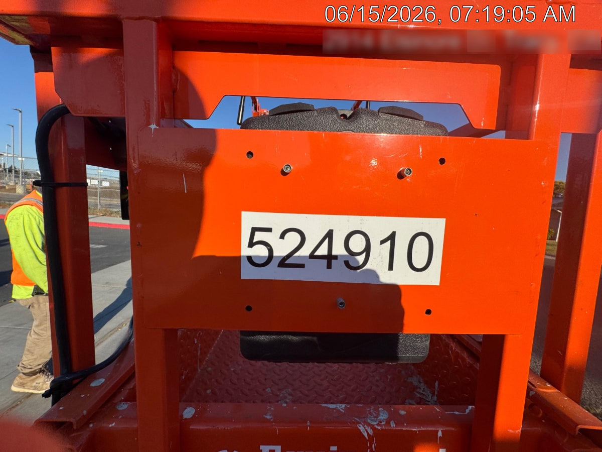 2025 JLG ES1932