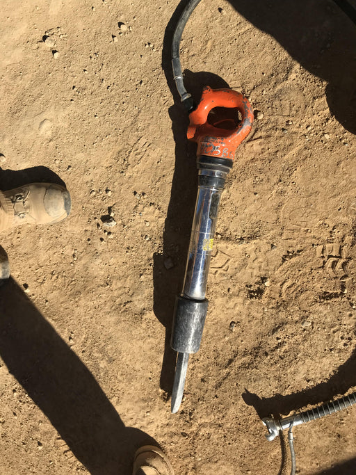 2021 AMERICAN PNEUMATIC TOOL D-handle rivet Buster