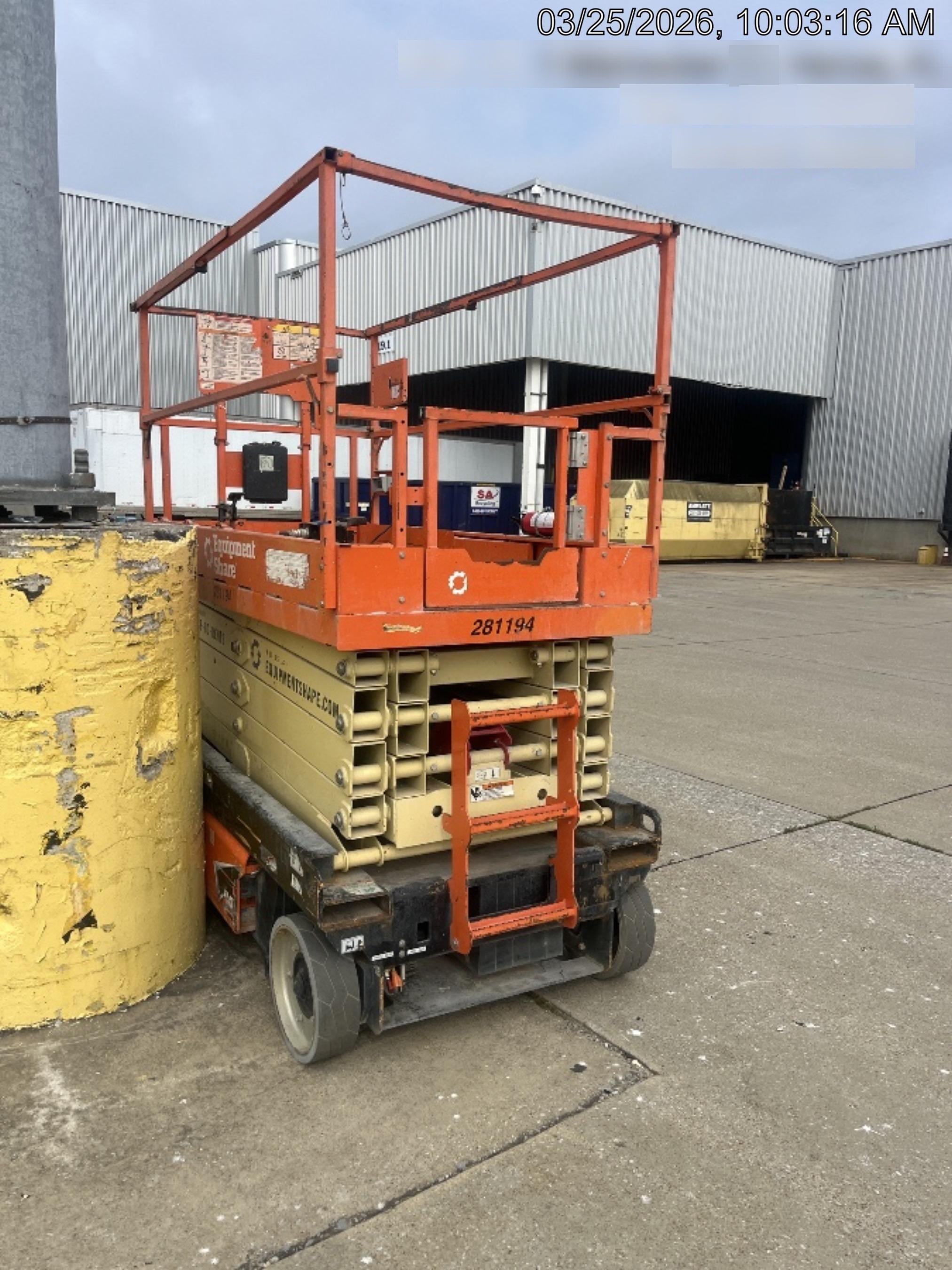 2022 JLG ES3246