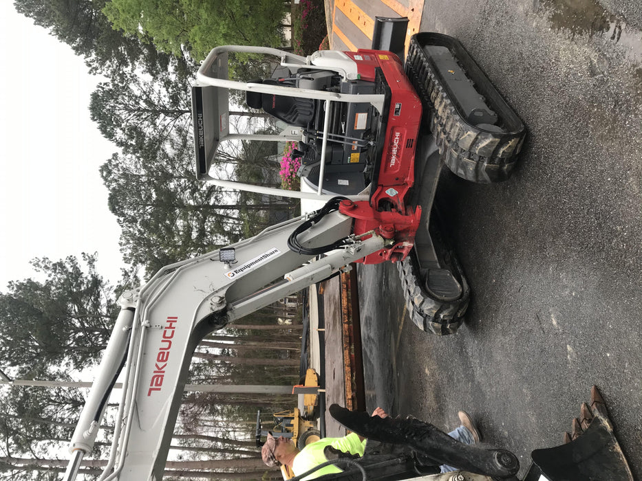 2019 Takeuchi TB260 Canopy, Standard Blade, Auxiliary hydraulics Manual QC, Hydraulic thumb, 12" ,18", 24" Bucket