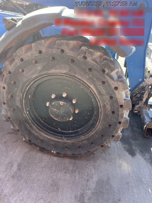 2018 Genie GTH-636 Genie GTH-636 w/Open ROPS, Solid Tires, Work Light/Beacon, 48" Carriage and Forks