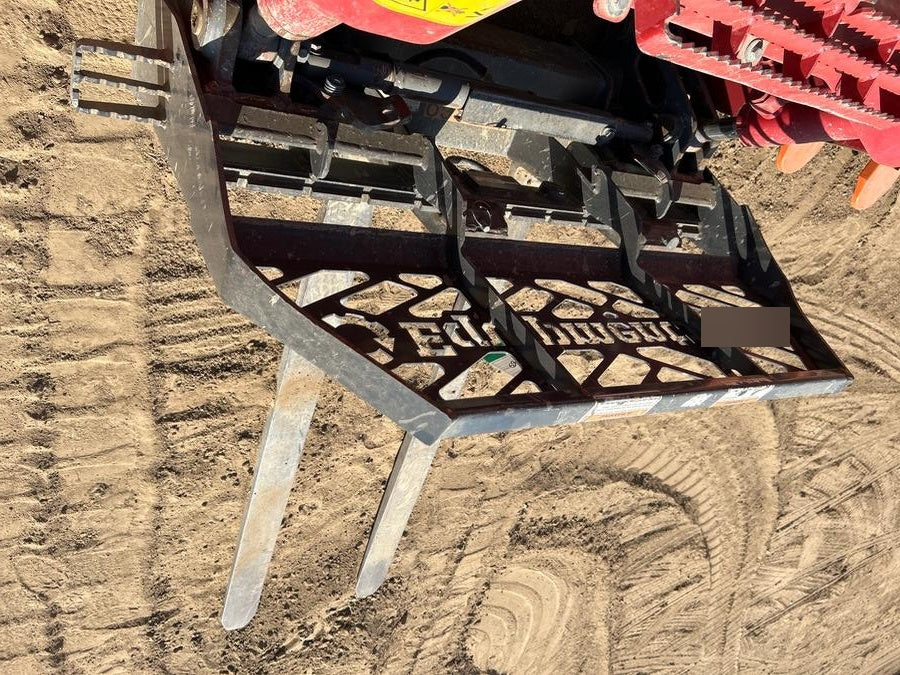 2021 PALADIN 48" Pallet Forks - Paladin