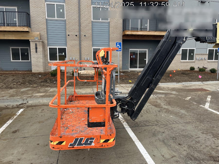 2023 JLG 660SJ