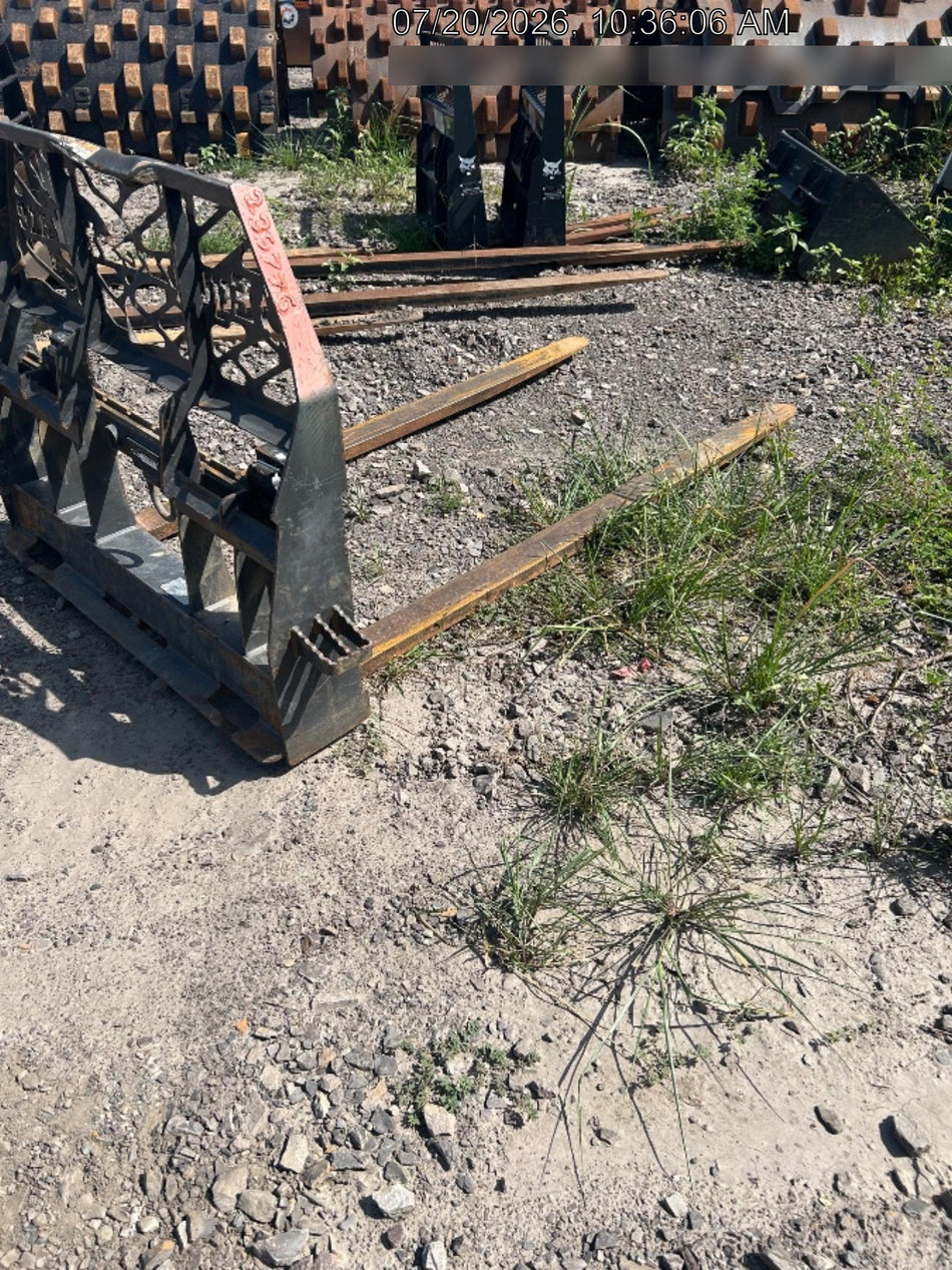 2022 PALADIN 48" Pallet Forks - Paladin