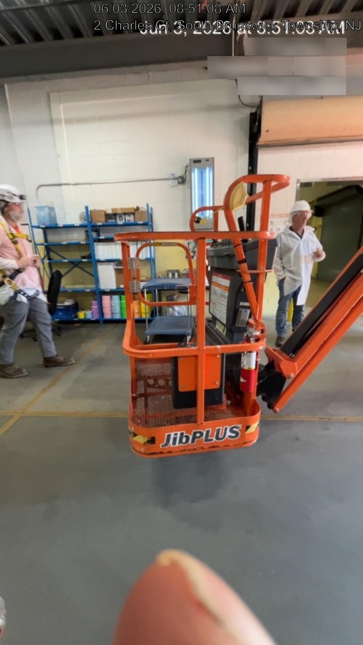 2022 JLG E300AJP
