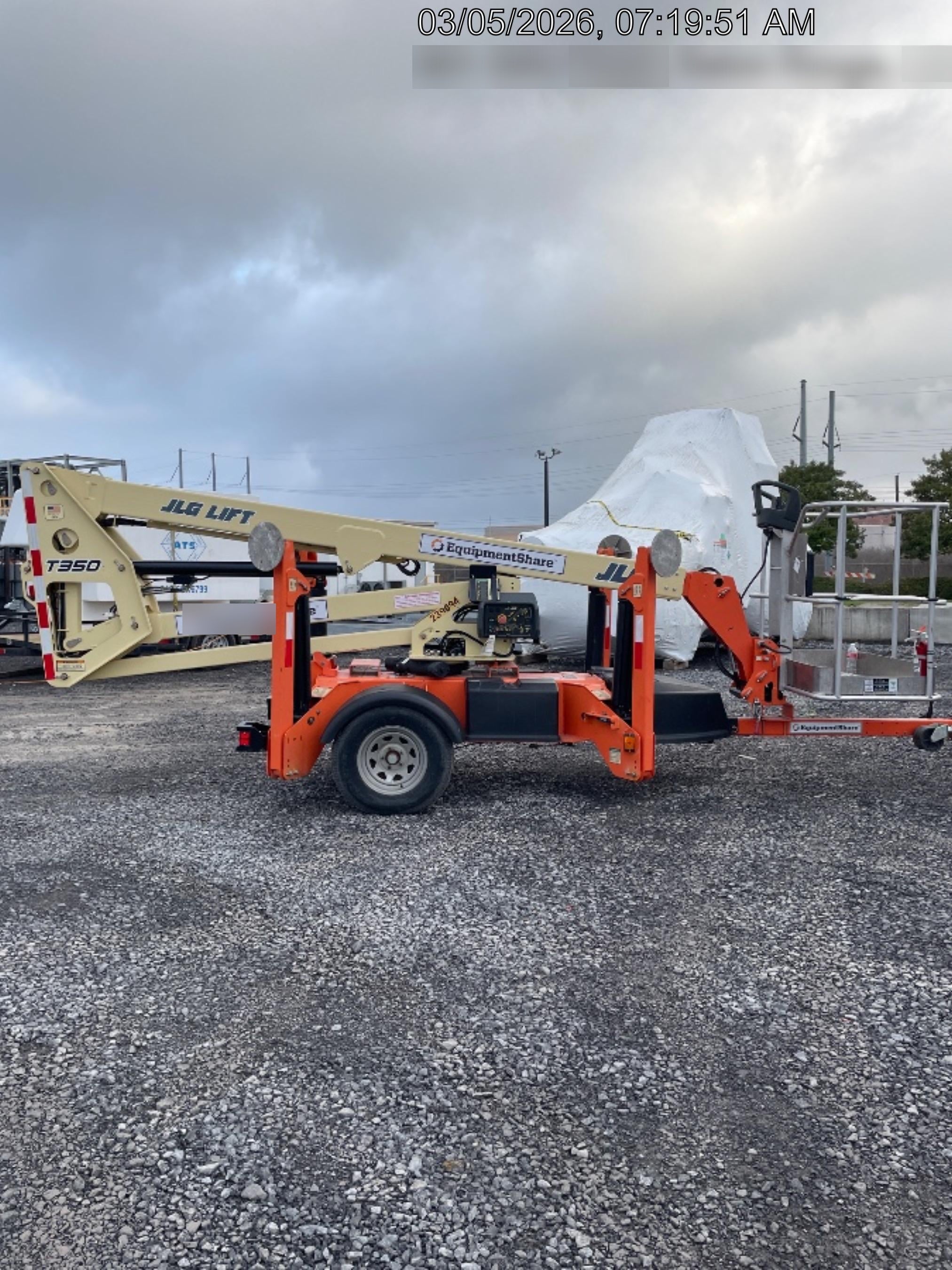 2022 JLG T350
