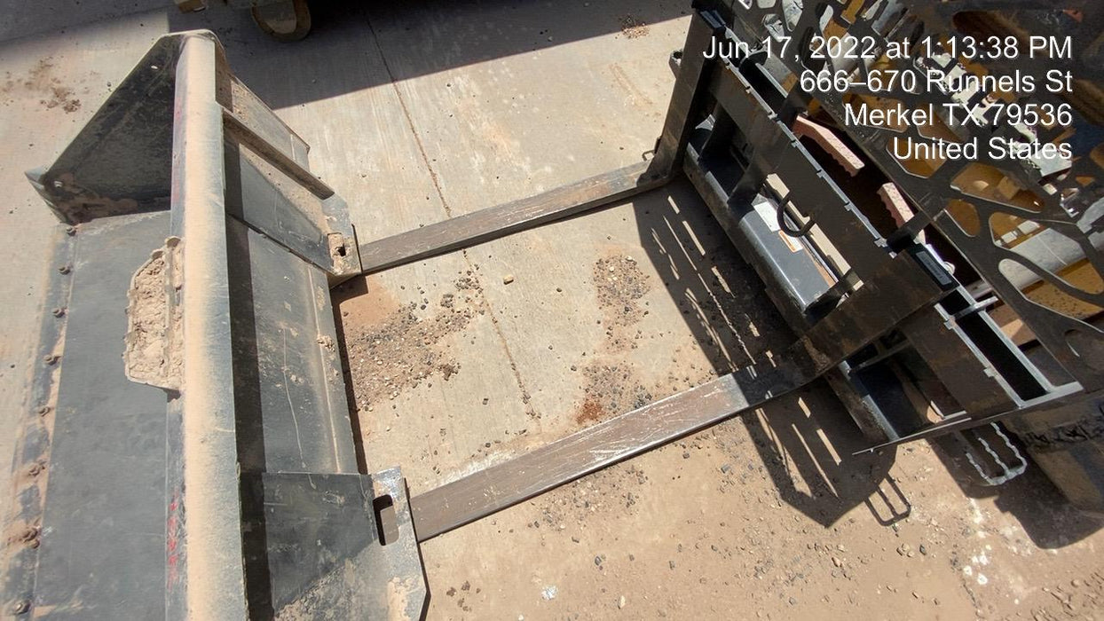 2021 PALADIN 48" Pallet Forks - Paladin