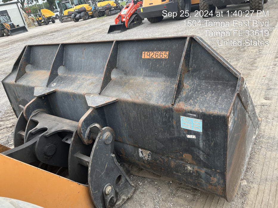 2017 FLECO 3 cu yd Bucket - FLECO