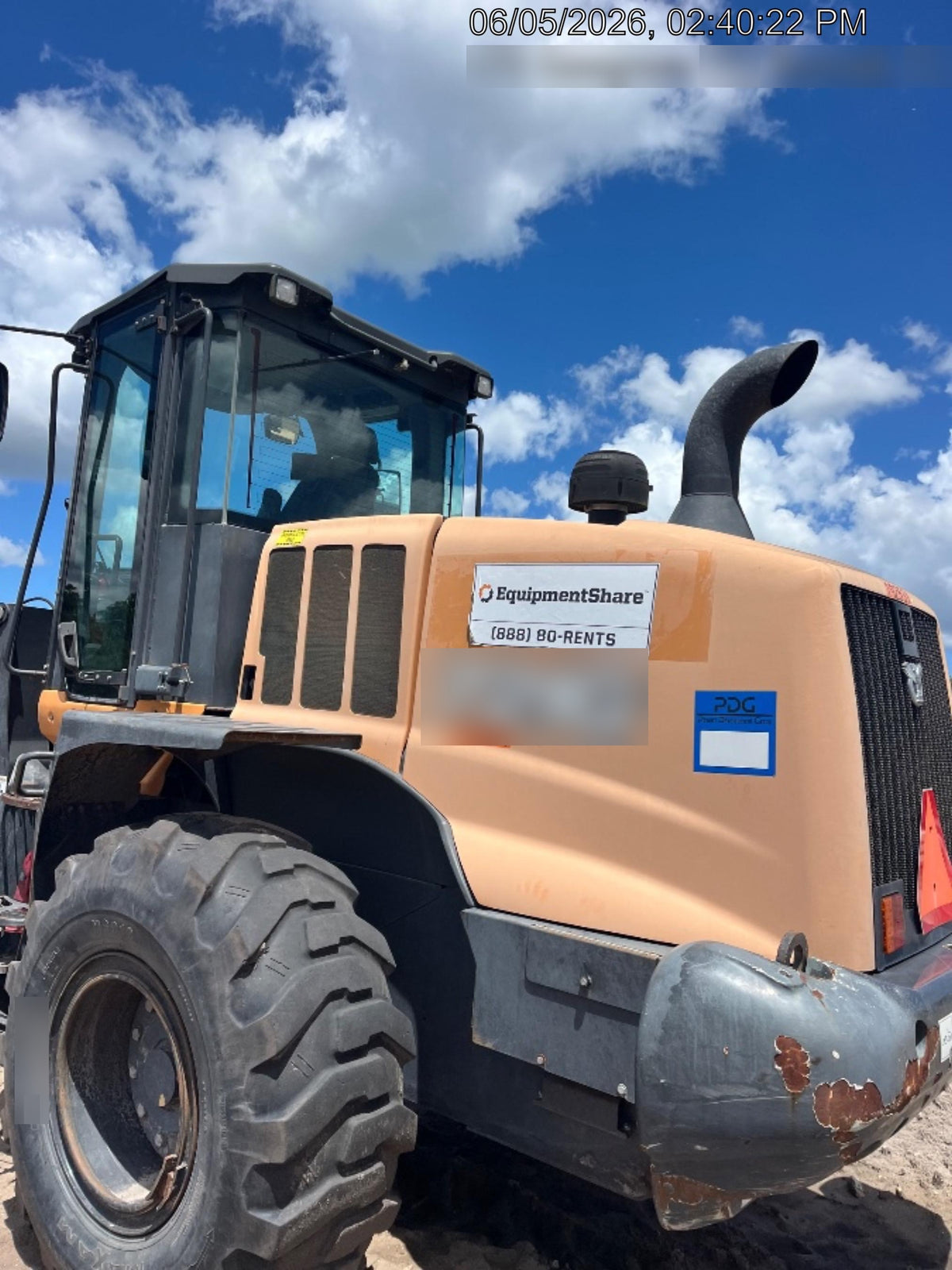 2018 Case 721G CLOSED CAB, 1 FUNCTION, JRB 416 STYLE HYD COUPLER