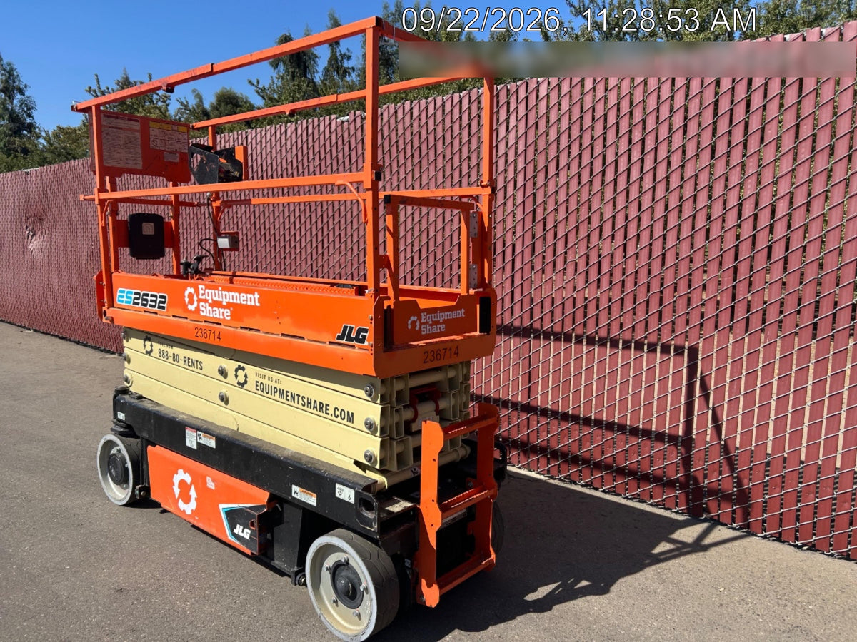 2022 JLG ES2632