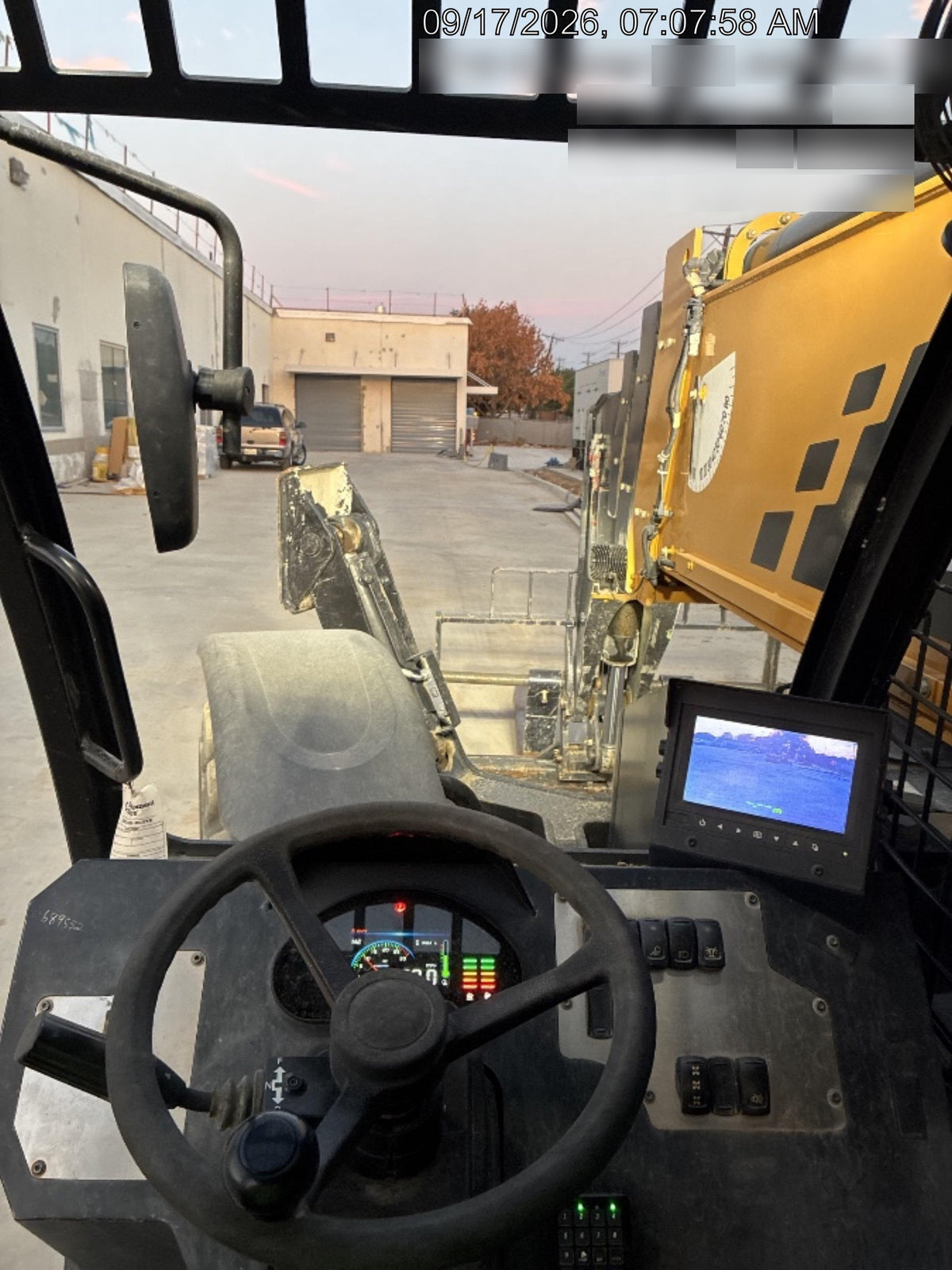 2023 SANY STH1056