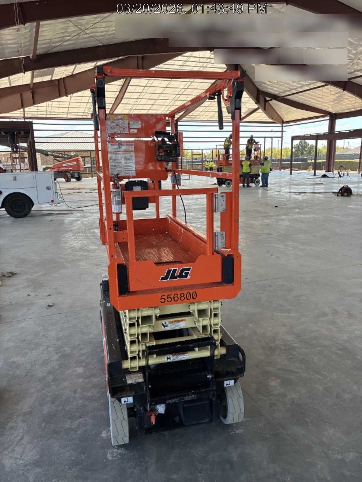 2025 JLG ES1932