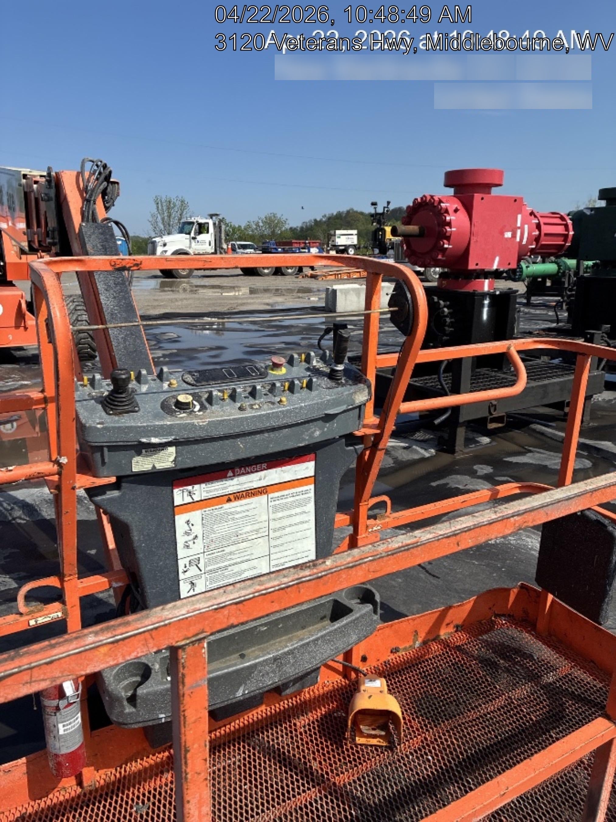 2020 JLG 860SJ