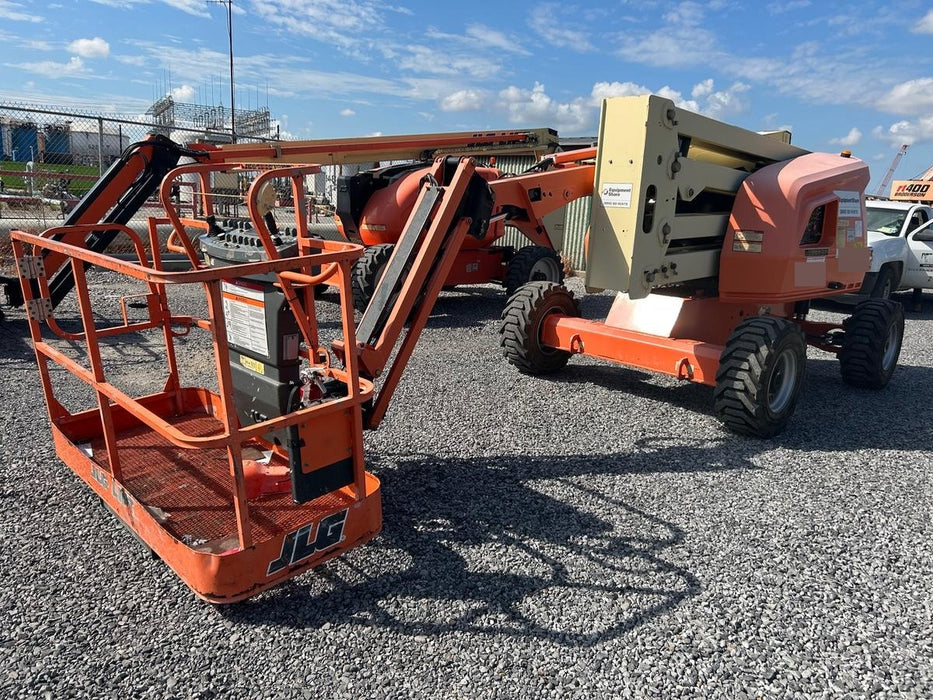 2019 JLG 450AJ