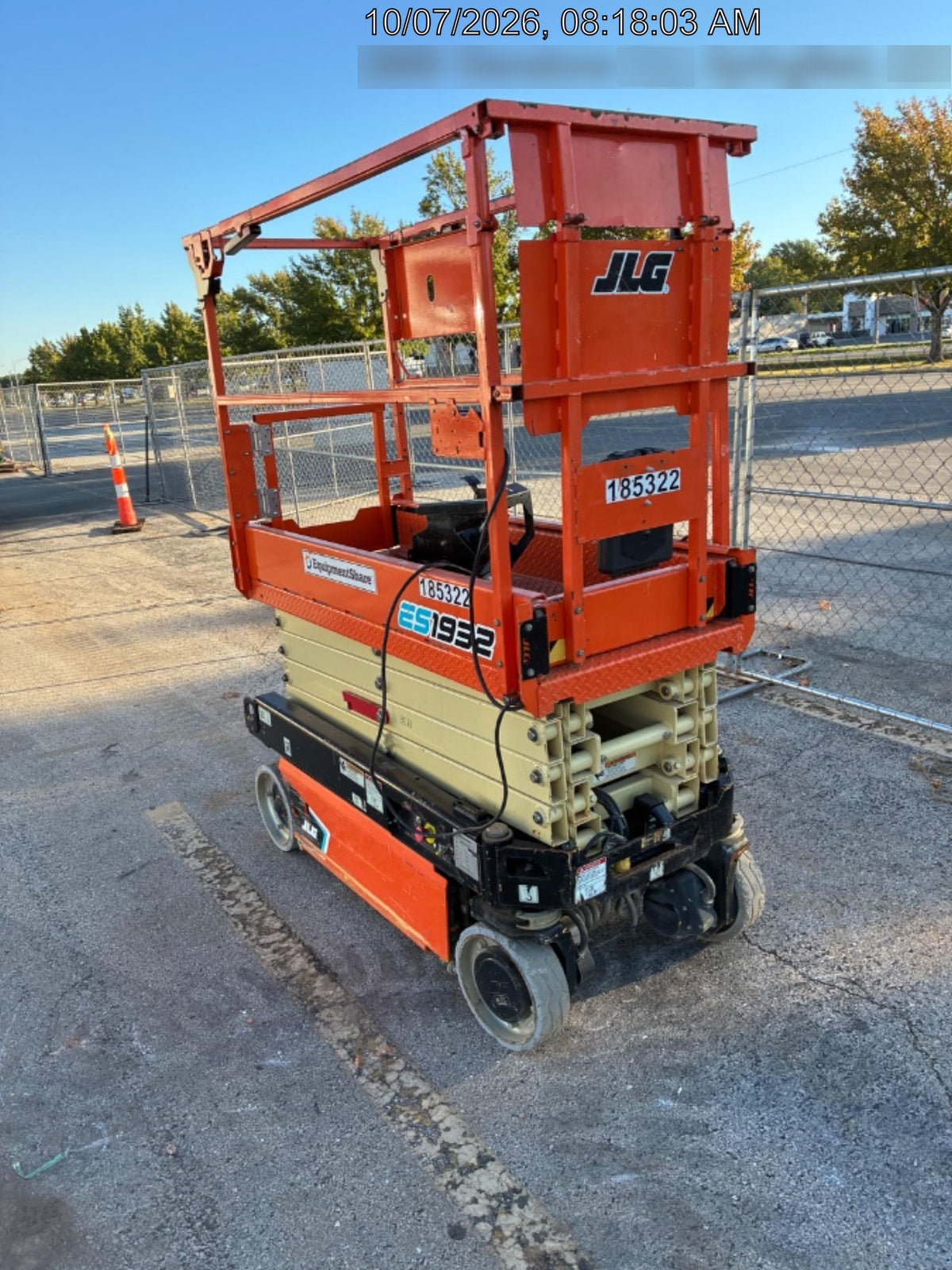 2021 JLG ES1932
