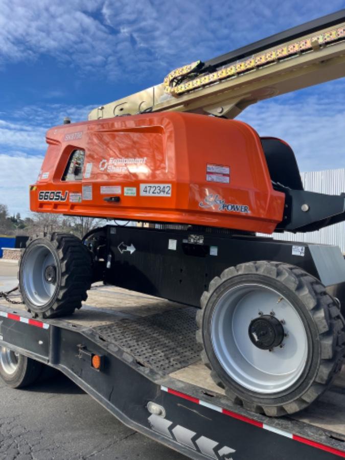 2024 JLG 660SJ
