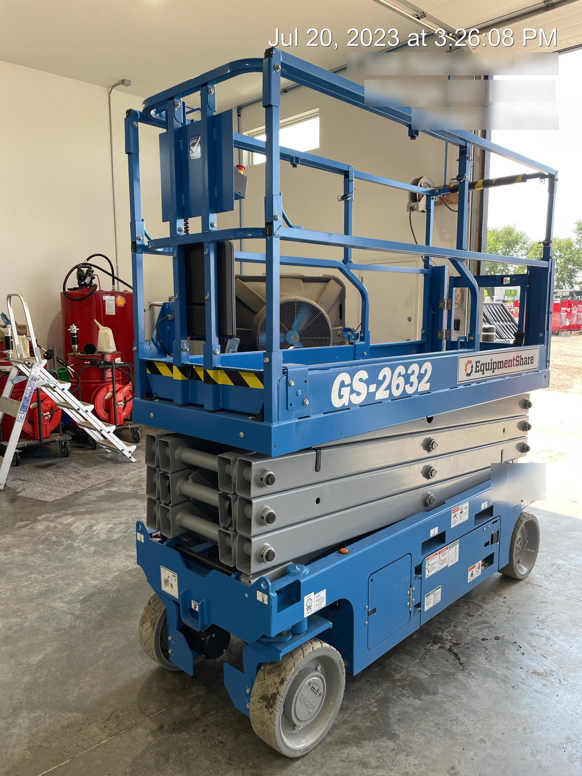 2023 GENIE GS-2632