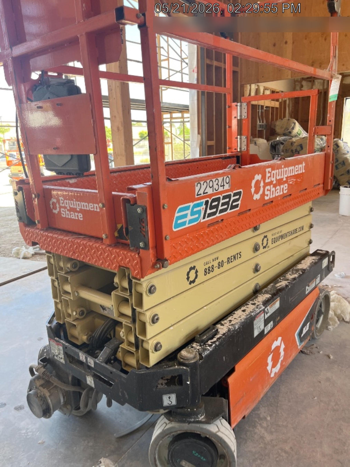 2022 JLG ES1932