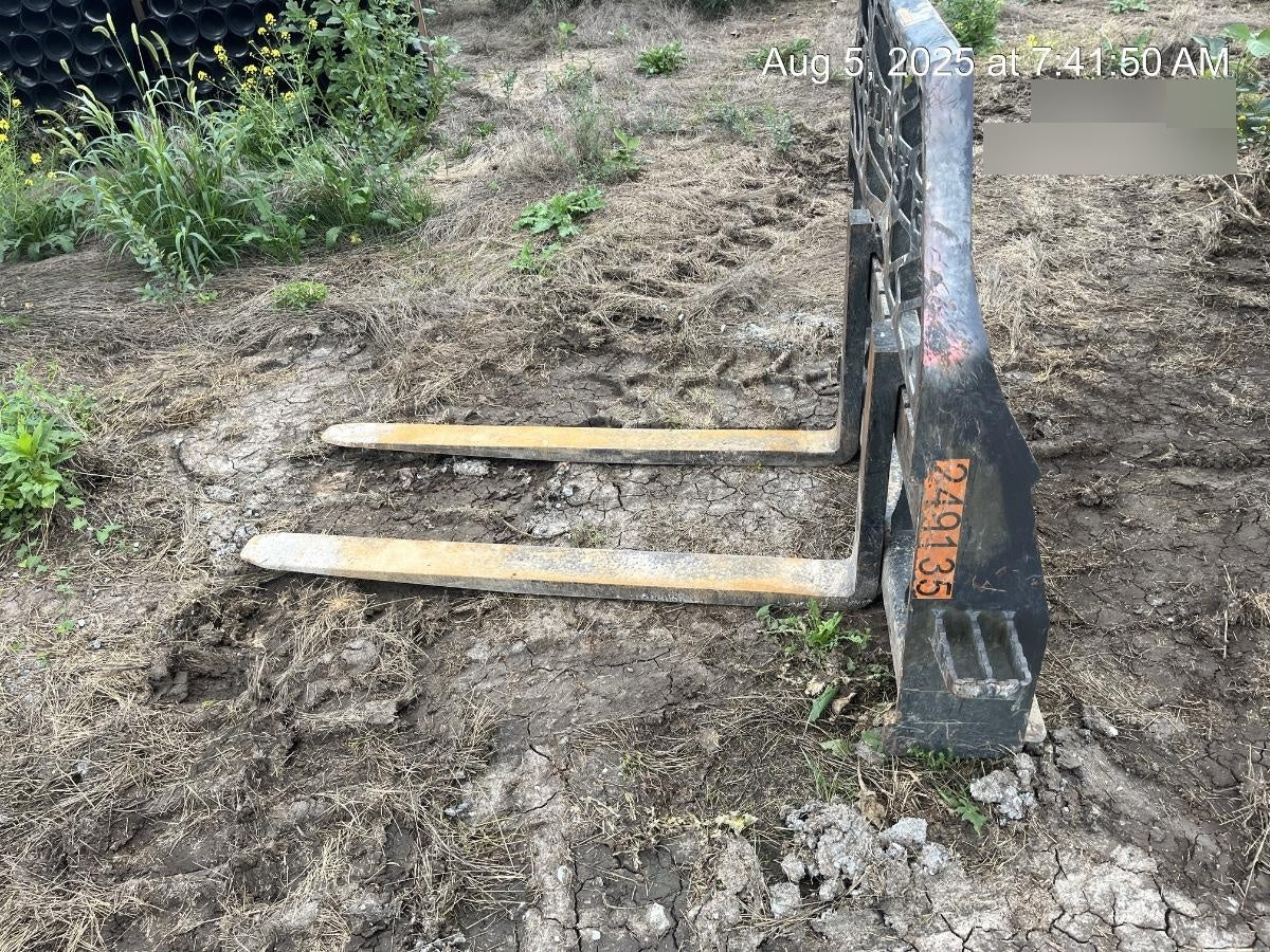 2022 PALADIN 48" Pallet Forks - Paladin