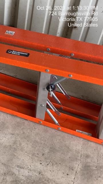 2023 LOUISVILLE LADDER FM1400HD