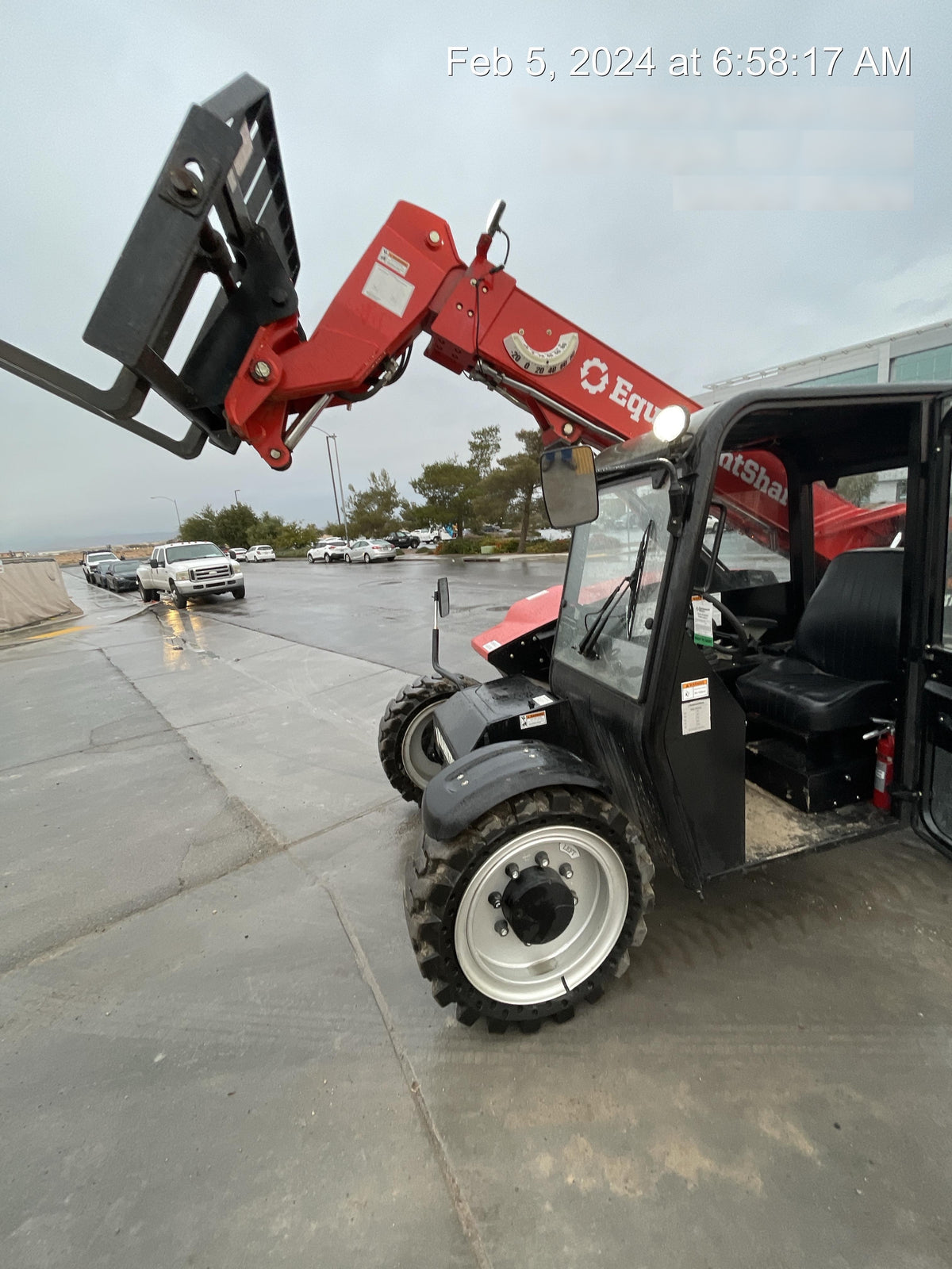 2022 MANITOU MTA5519