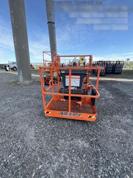 2021 JLG E400AJP Narrow
