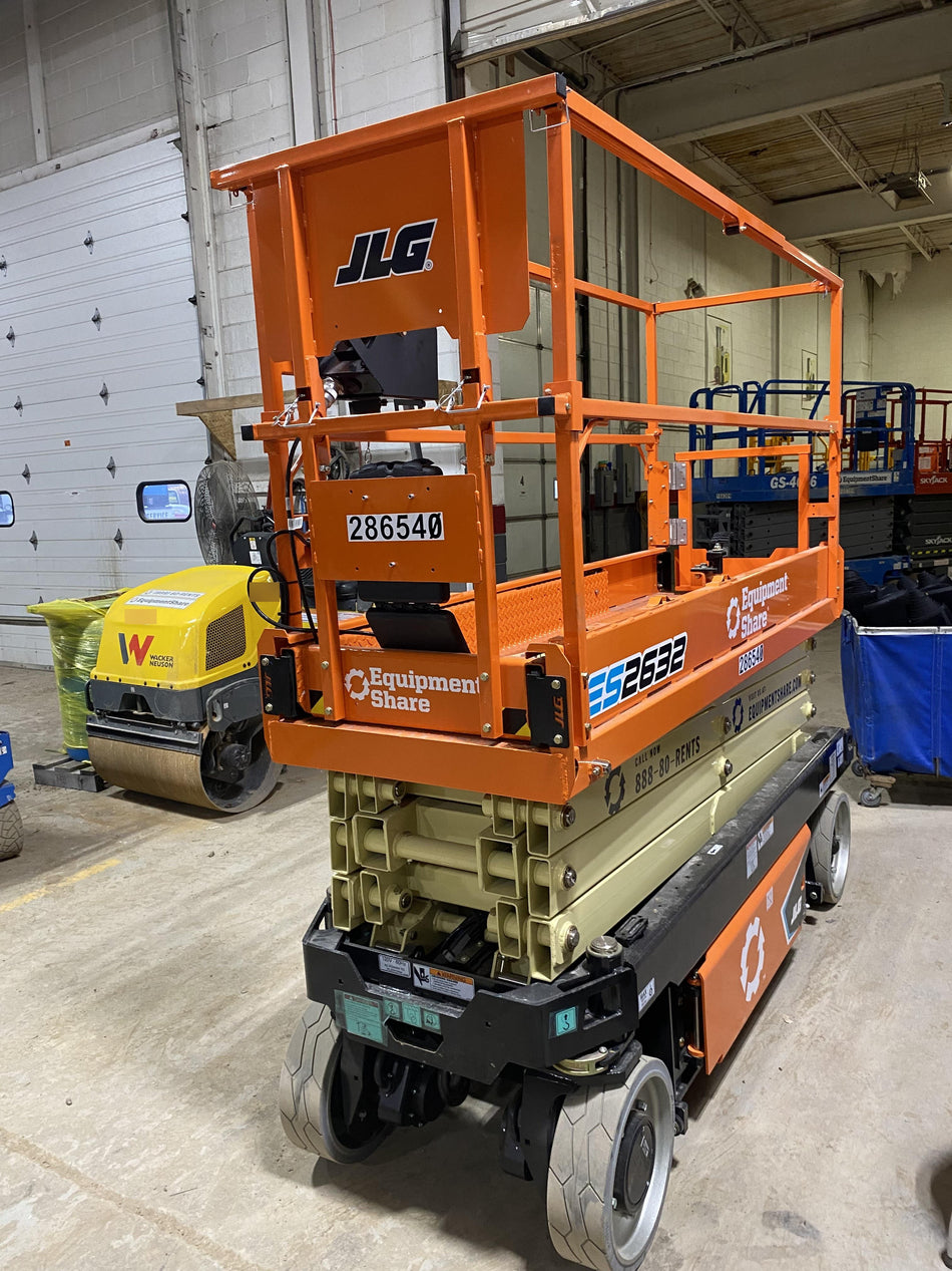 2022 JLG ES2632