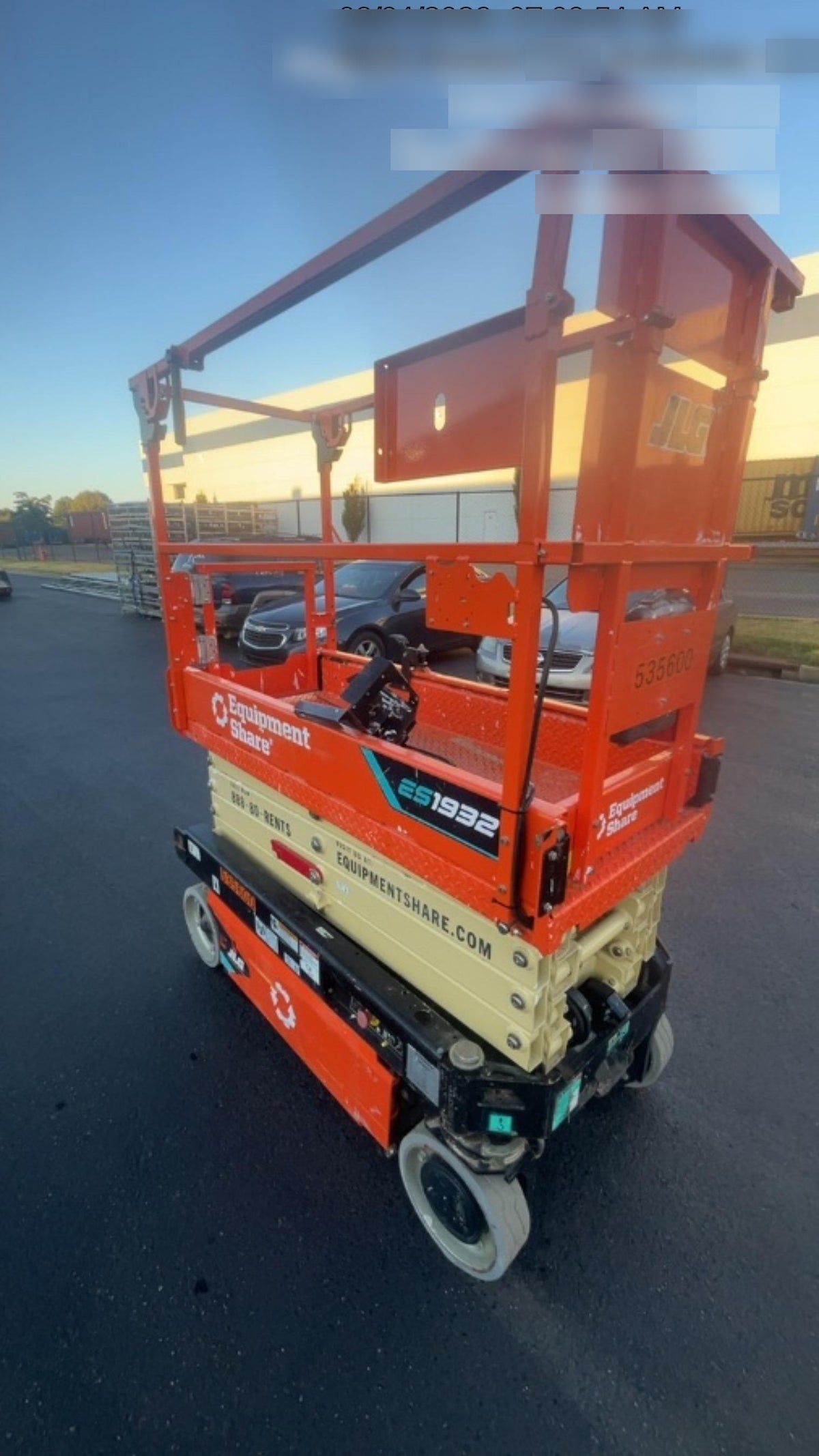 2025 JLG ES1932