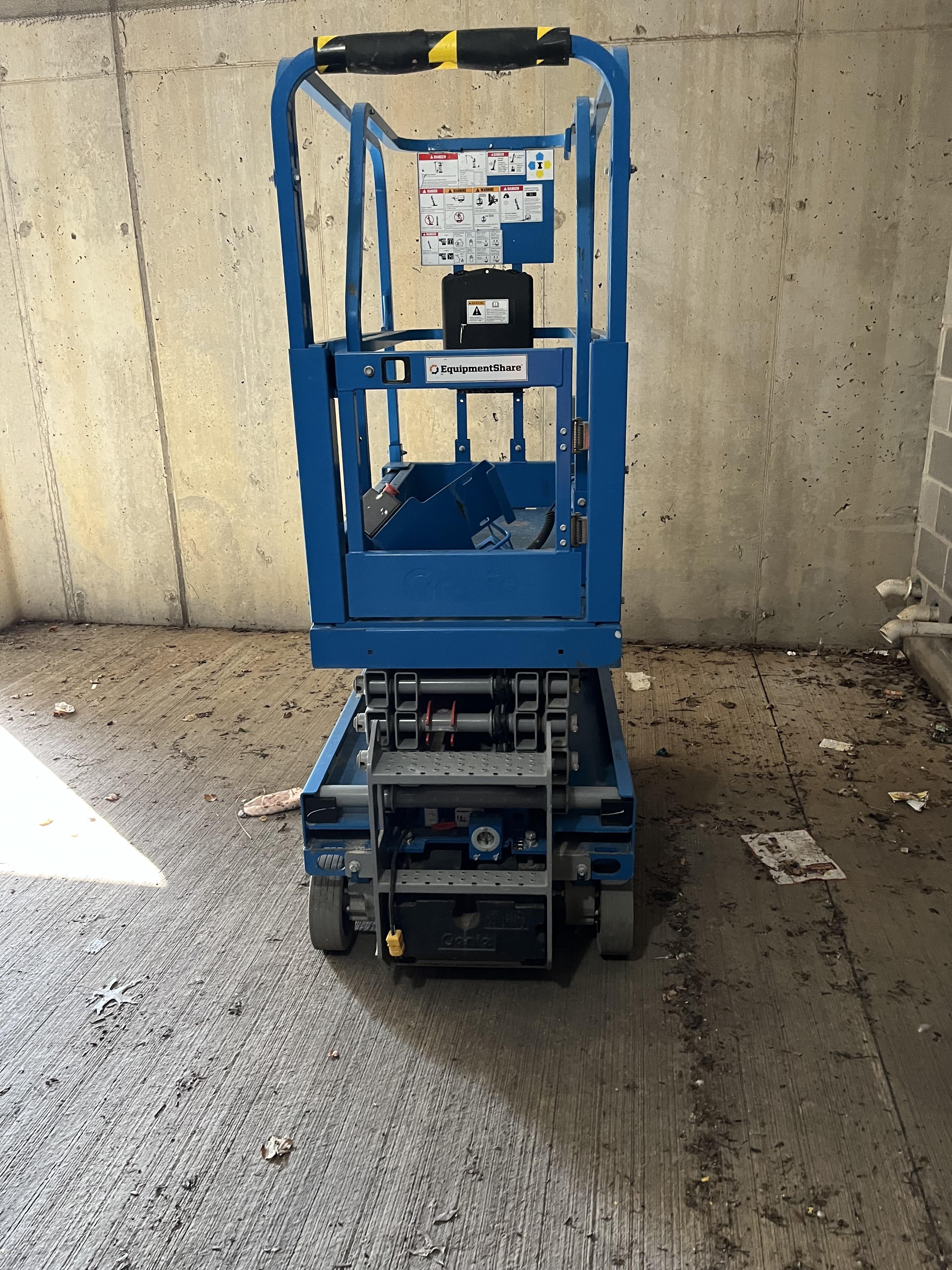 2021 GENIE GS-1330m