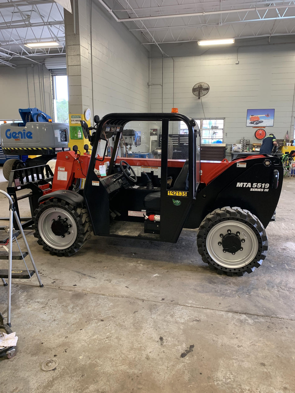 2021 MANITOU MTA5519