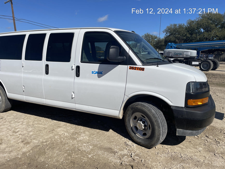 2023 CHEVROLET Express Van - Rental