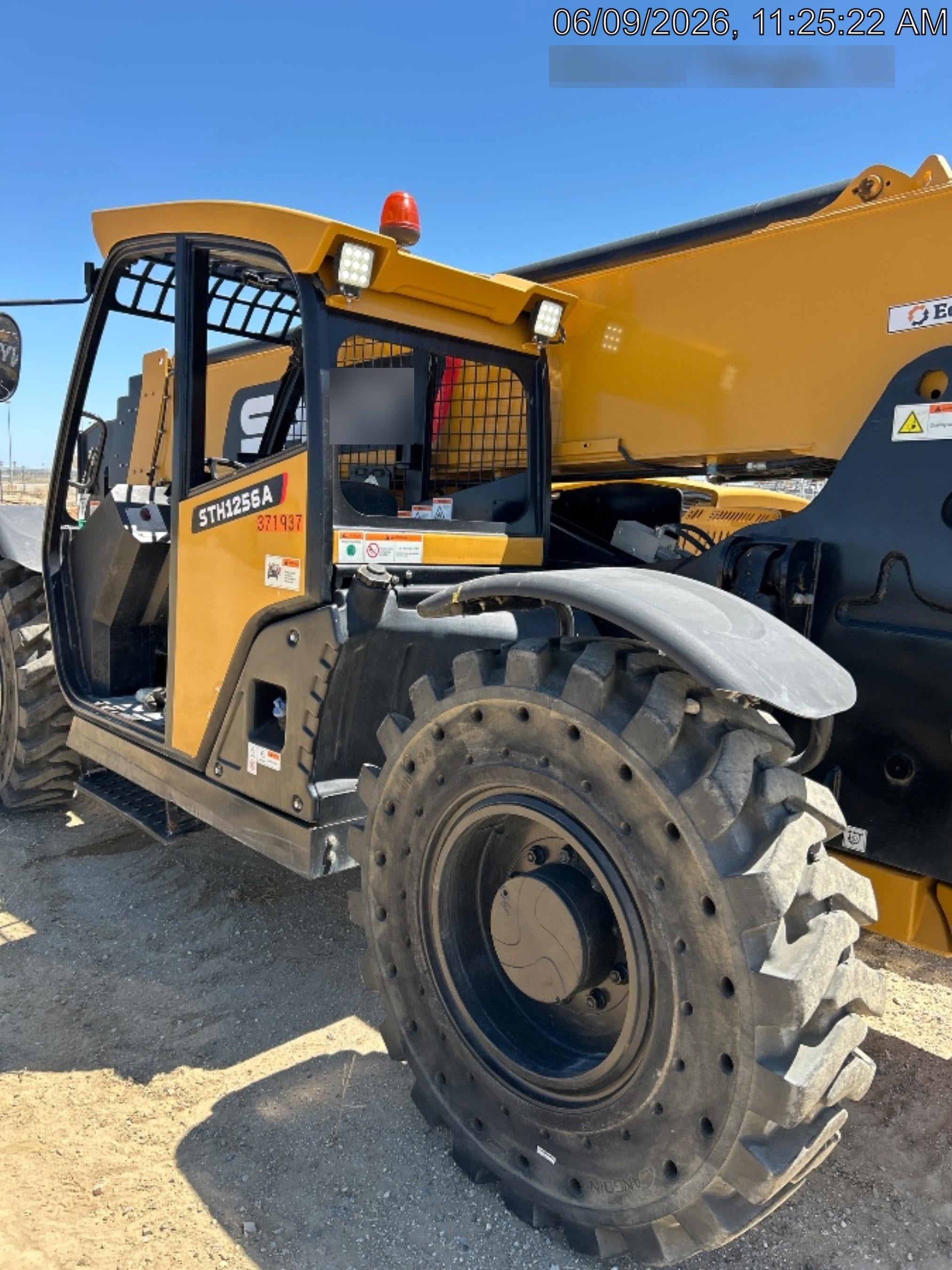 2023 SANY STH1256