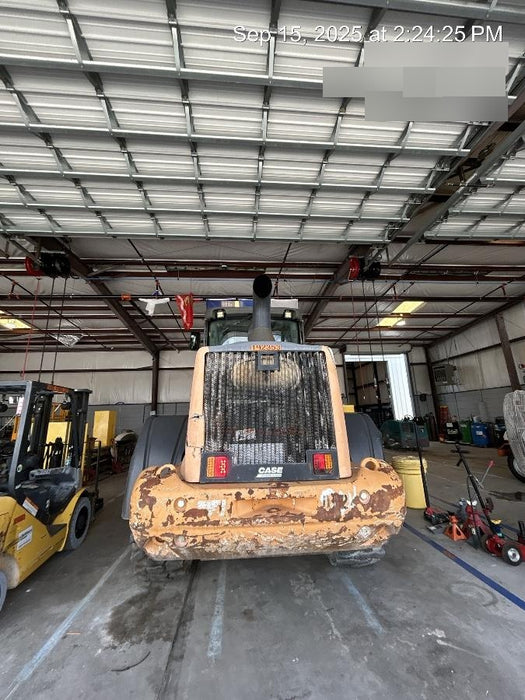 2016 Case 721F CLOSED CAB, JRB 416 STYLE HYD COUPLER