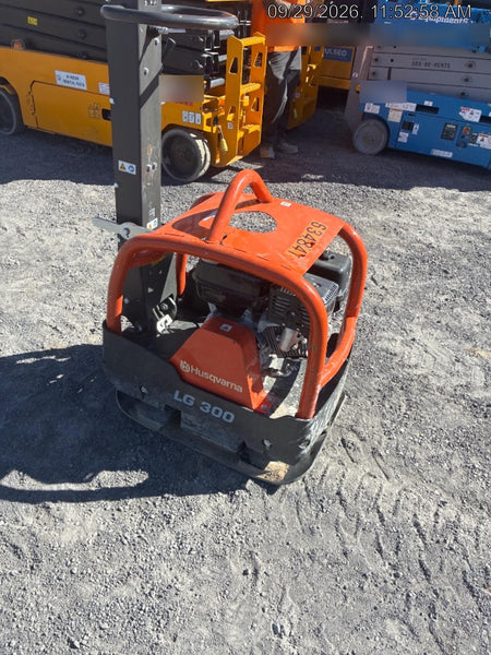 2025 HUSQVARNA LG300