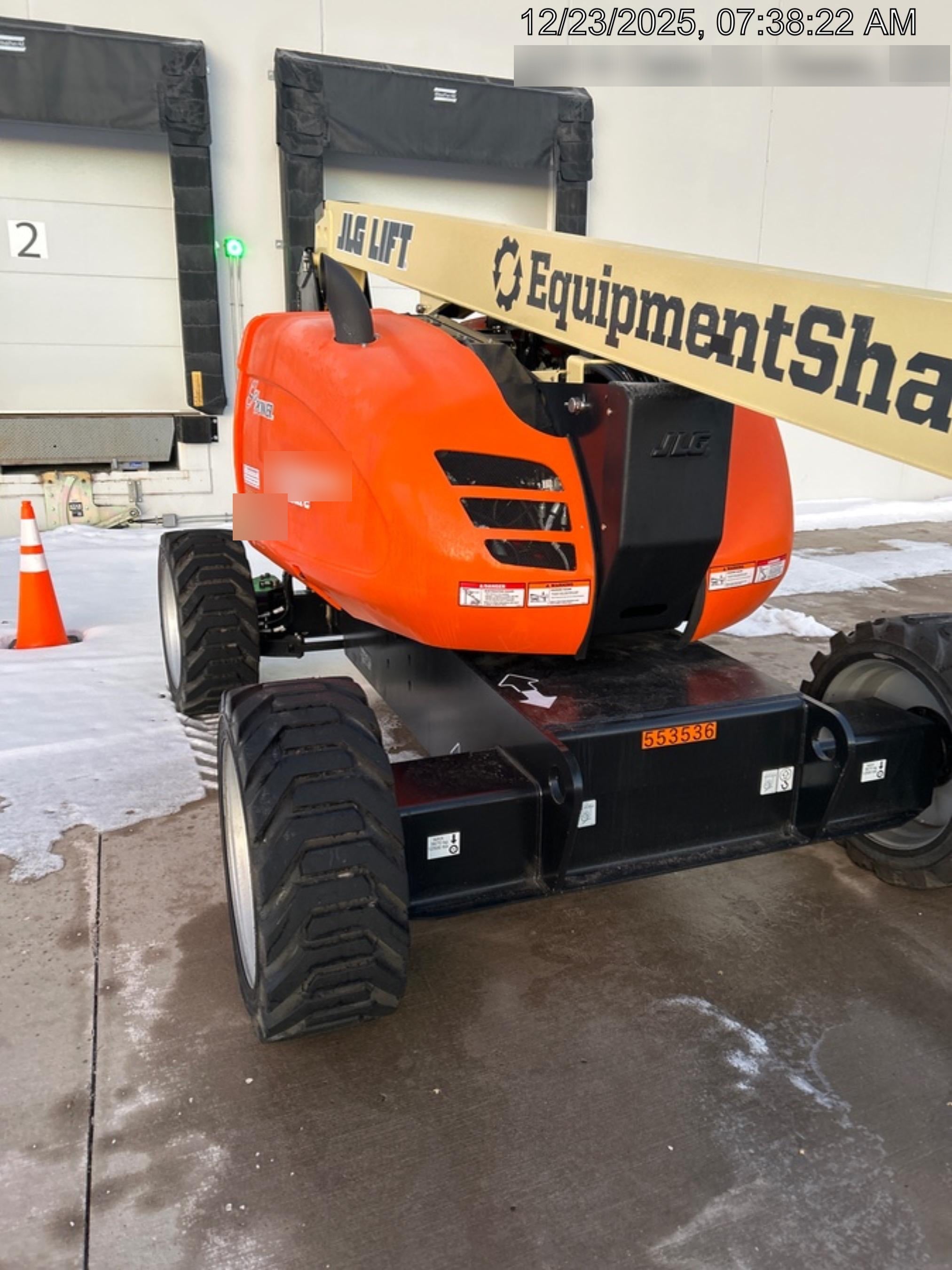 2025 JLG 600AJ