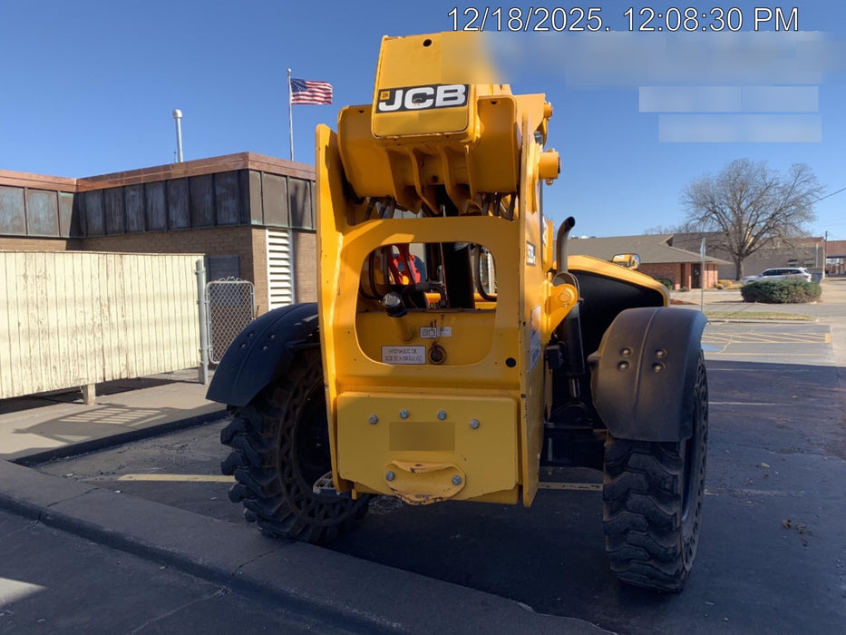2019 JCB 509-42 74 HP w/Open ROPS, Beacon, Aux Hydraulics, LED Work lights, Solid Tires 66" Carriage/60" Forks