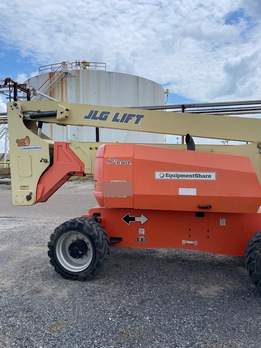 2019 JLG 800AJ