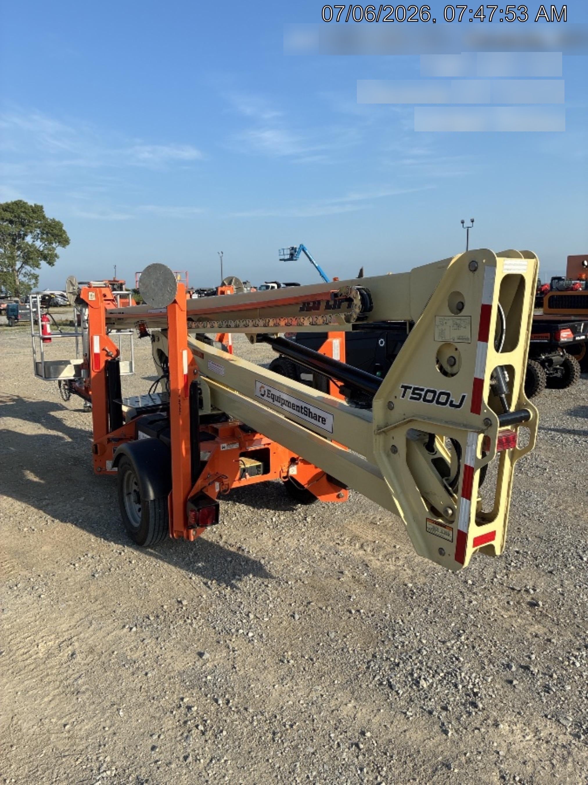 2022 JLG T500J