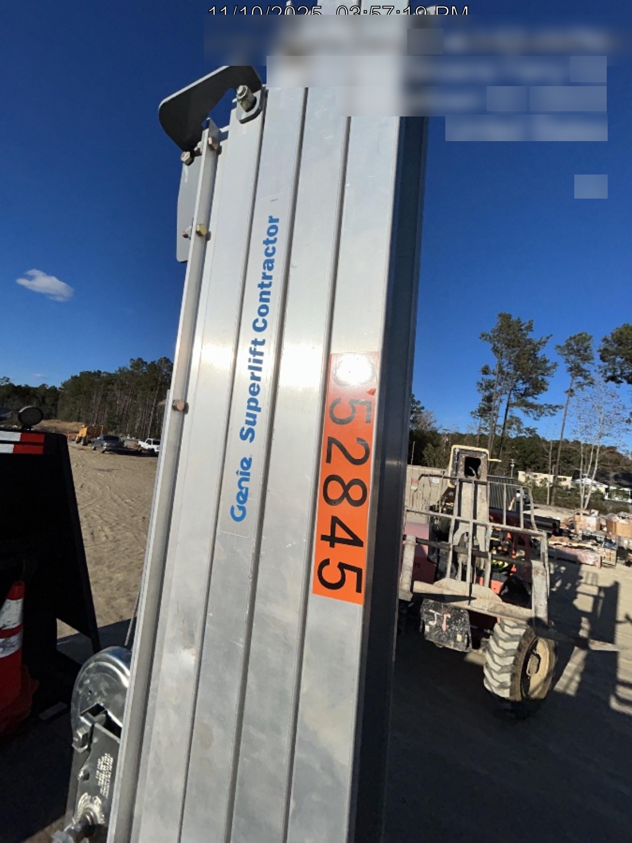 2023 GENIE SLC-24