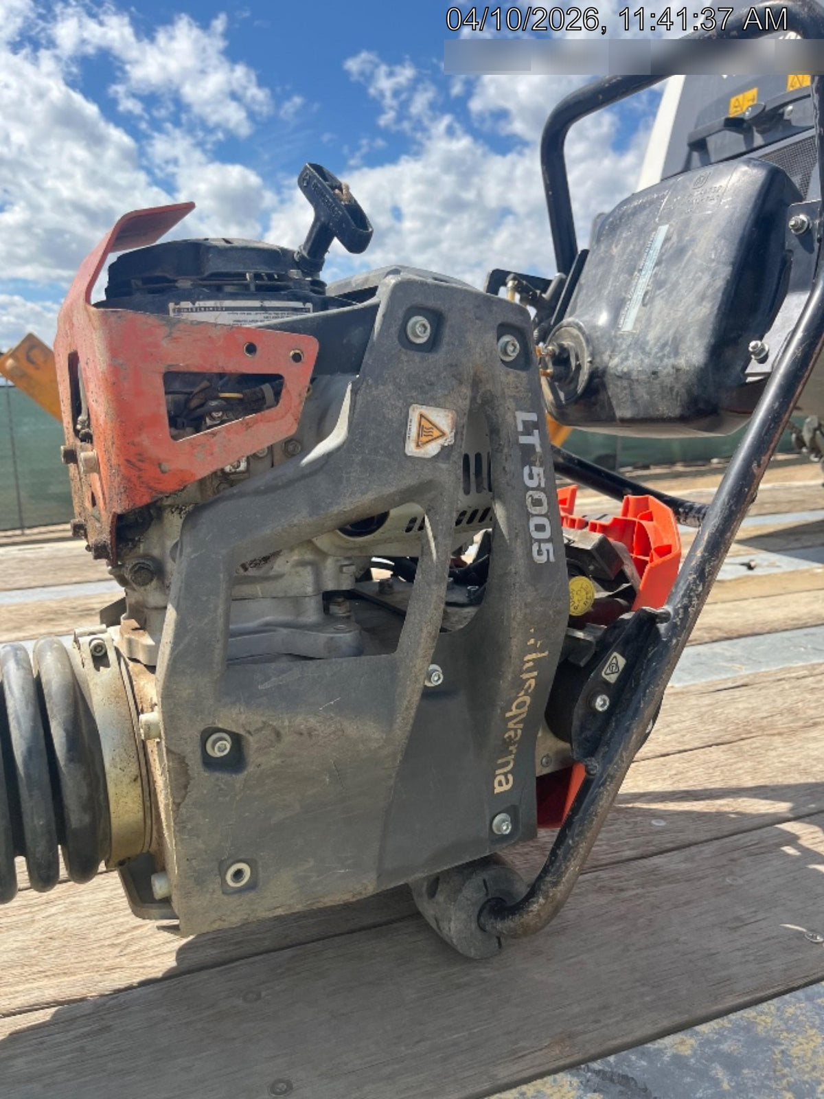 2024 HUSQVARNA LT5005