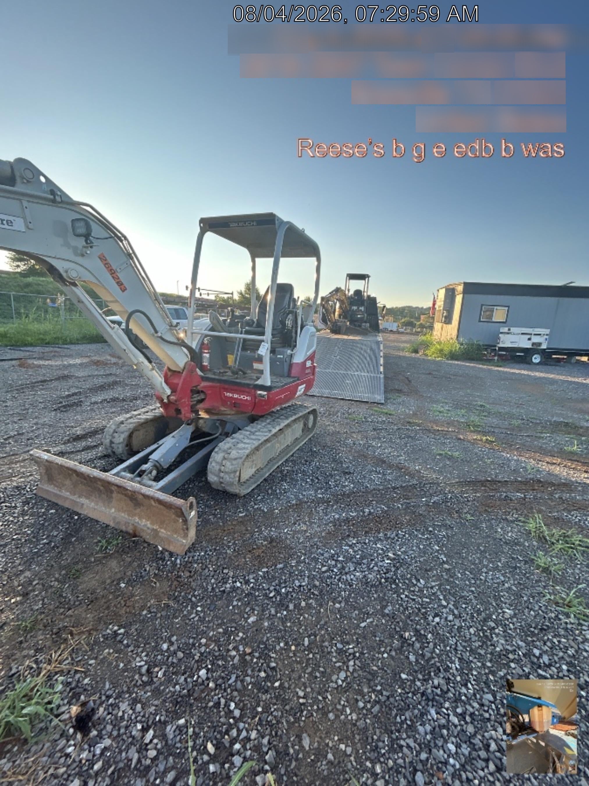 2022 TAKEUCHI TB235-2R