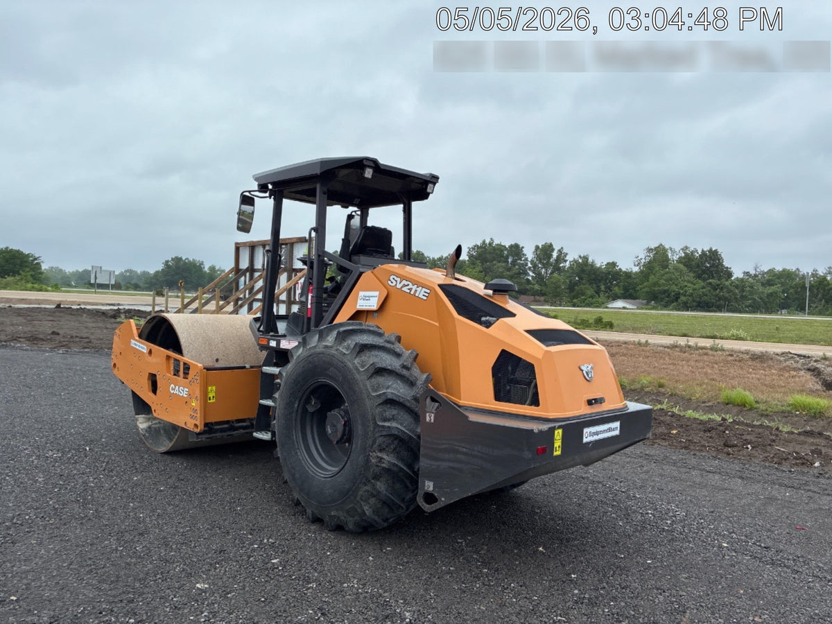 2023 CASE SV211E
