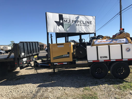 2021 Vac-Tron LP573XDT 500 Gallon Debris Tank w/ Hydraulic Tilt, two (2) 100 Gallon Water Tanks, Low Profile Torsion Axles (12,000 GVWR)