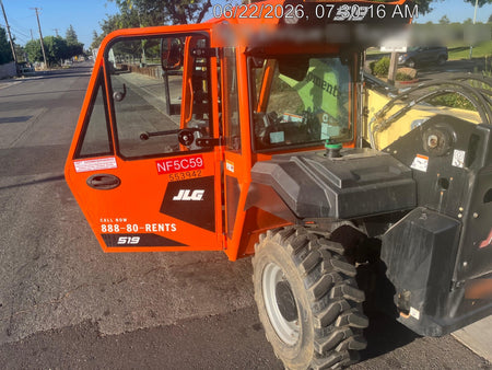 2025 JLG 519