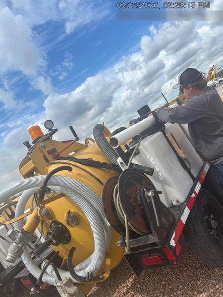 2023 Vac-Tron LP573XDT T4 Koehler Diesel Engine, 500 Gallon Debris Tank, x2 100 Gallon Water Tanks