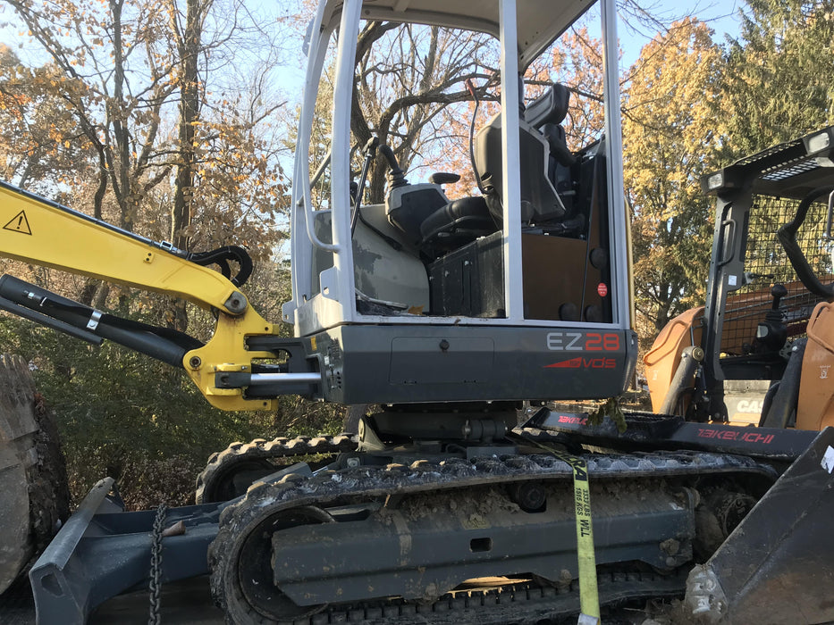 2018 Wacker Neuson EZ28 Wacker Neuson EZ28 w/Manual QC, Buckets: 24" ,18"