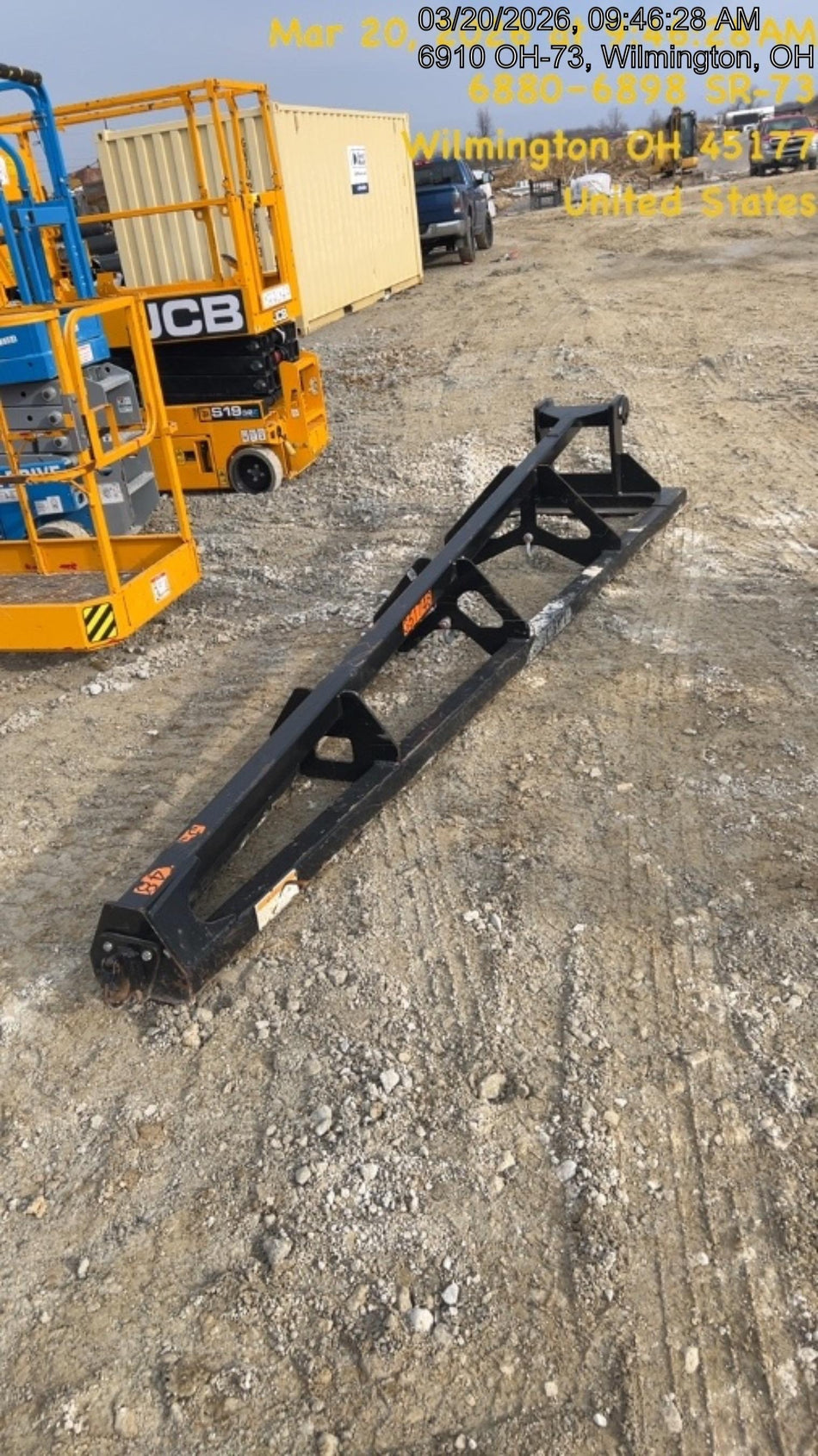2023 JLG 1001275853