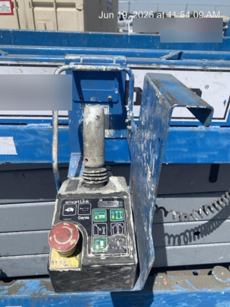 2023 GENIE GS-3232